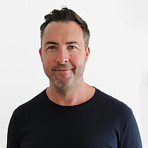 [Translate to English:] Simon lead sales and marketing